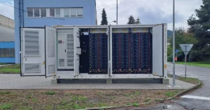 Fotovoltika a batériové úložisko pre strojársku výrobu v Zvolene